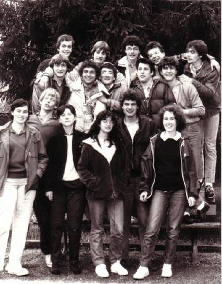 Photo de classe Terminale C 1984 de 1984, Lycée Louise Michel - Copains ...