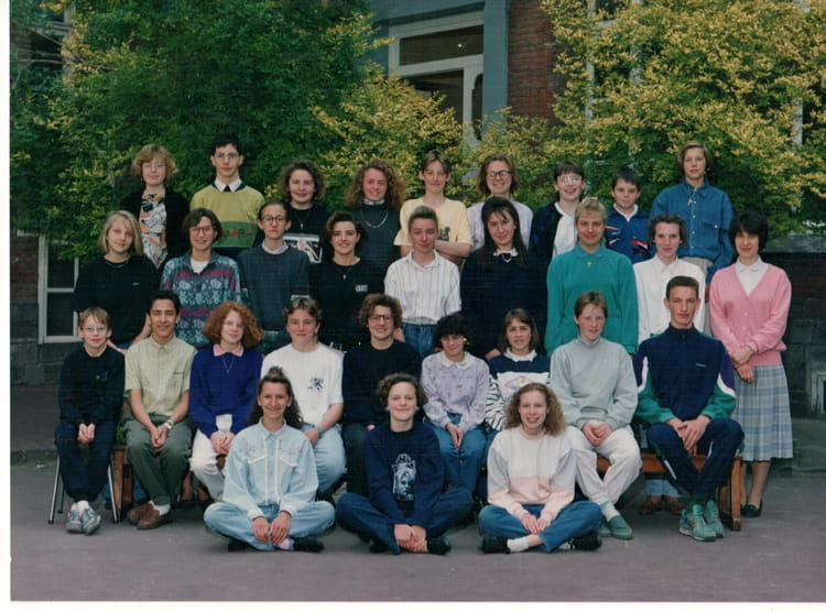 Photo de classe 4ème de 1989, Collège Sainteclotilde Copains d'avant