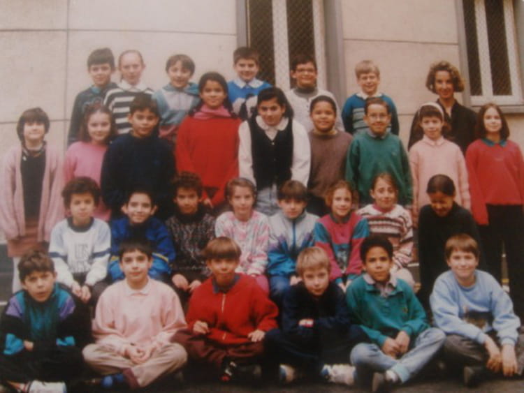 Photo de classe CM1 de 1993, Collège Privé Saintambroise Copains d'avant