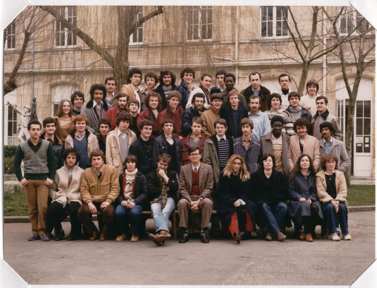 Photo de classe Math Spé P de 1982, Lycée Michel Montaigne - Copains d ...