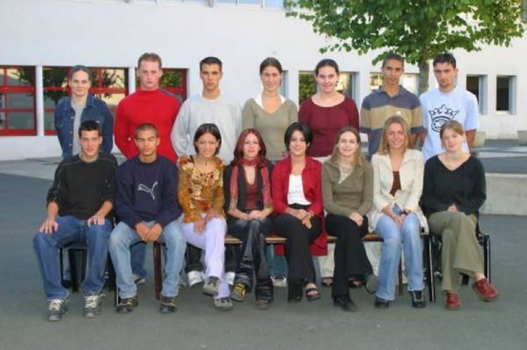 Photo de classe Term STT de 2004, Lycée Sainte-marie - Copains d'avant