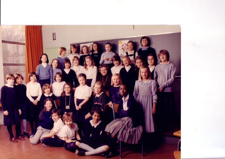Photo de classe 7ème 1982/1983 de 1983, Collège Privé Sainteursule