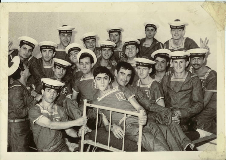 photo-de-classe-classes-hourtin-de-1973-toulon-copains-d-avant