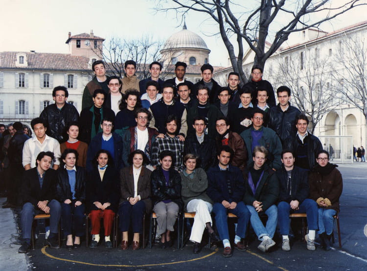 Photo de classe Math Sup 3 de 1988, Lycée Thiers - Copains d'avant