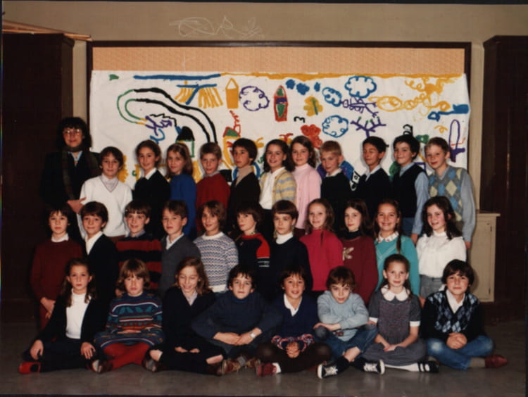 Photo de classe Cm2 de 1984, ECOLE SAINTE MARIE - Copains d'avant