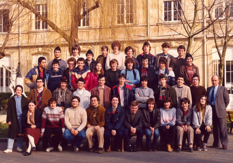 Photo de classe Math Sup 3 de 1982, Lycée Michel Montaigne - Copains d ...