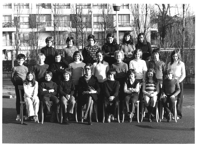 Photo De Classe 6 me 6 De 1975 Coll ge Jean Cocteau Copains D avant Photo De Classe 6 me 6 De 1975 Coll ge Jean Cocteau Copains D avant