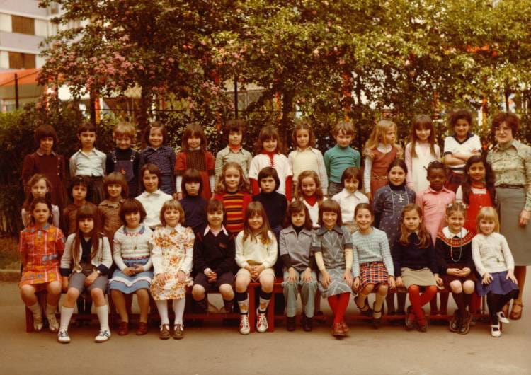 Photo de classe Souvenez vous.... de 1978, ECOLE SAINTE GENEVIEVE