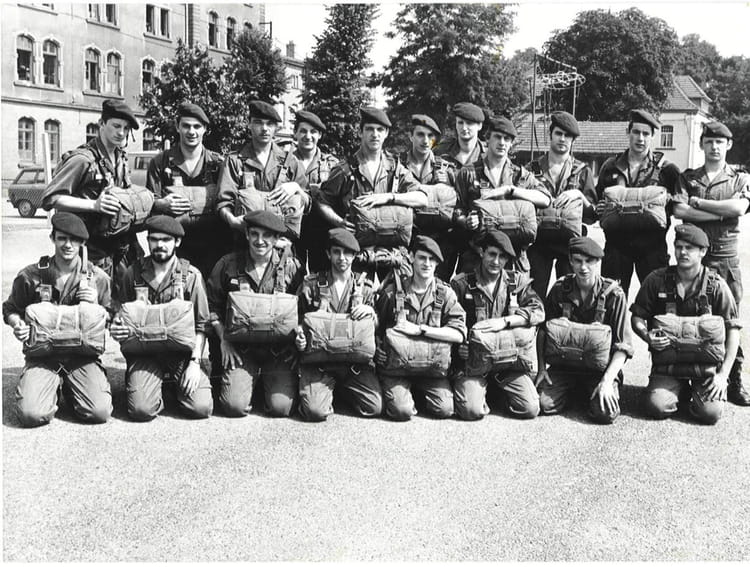 Photo de classe STAGE PARA PREMILITAIRE MONTIGNY LES METZ de 1977, 17 Rgp Copains d'avant Photo de classe STAGE PARA PREMILITAIRE MONTIGNY LES METZ de 1977, 17 Rgp Copains d'avant