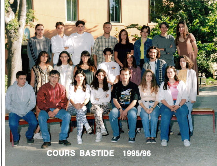 Photo de classe Terminale L de 1995, Lycée Cours Bastide - Copains d'avant