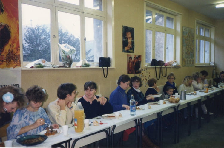 Photo de classe 1ere G1 de 1987, Lycée Notre-dame - Copains d'avant