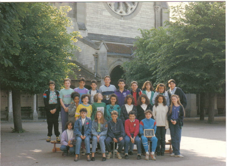 Photo De Classe 4 me 4 De 1988 Coll ge Montpezat Copains D avant