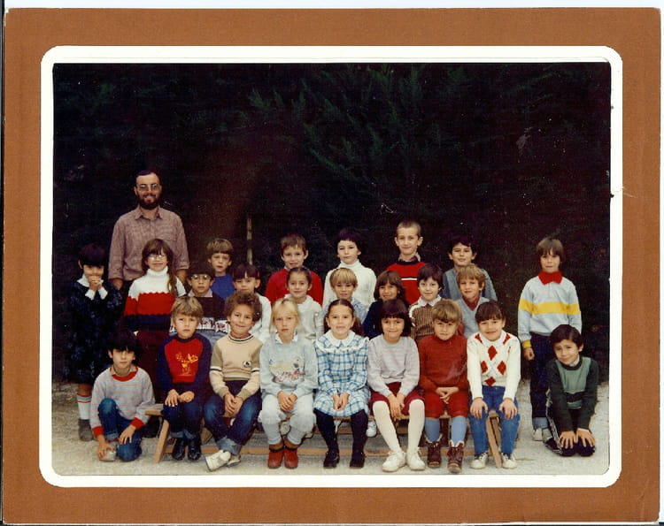 Photo de classe CP 1983 - 1984 de 1983, ECOLE PIERRE ET MARIE CURIE ...