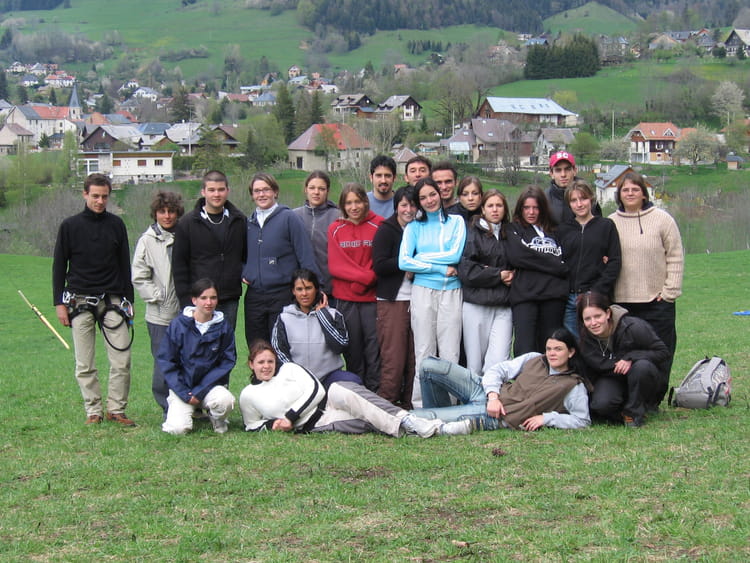 Photo de classe Tle STT ACA de 2005, Lycée Portes De L'oisans - Copains ...