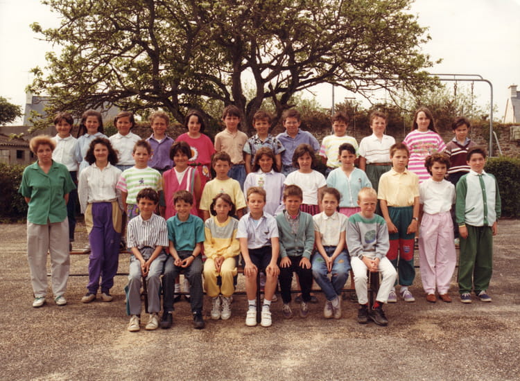 Photo De Classe 1988 1989 CM1 De 1988 Ecole Sainte Anne Ploudalmezeau 