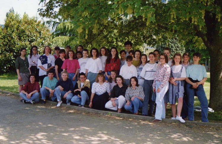Photo de classe Terminale F de 1992, Lycée Blaise Pascal - Copains d'avant