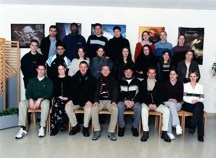 Photo de classe BTS FORCE DE VENTE 2ème années de 2000, SALVADOR ...