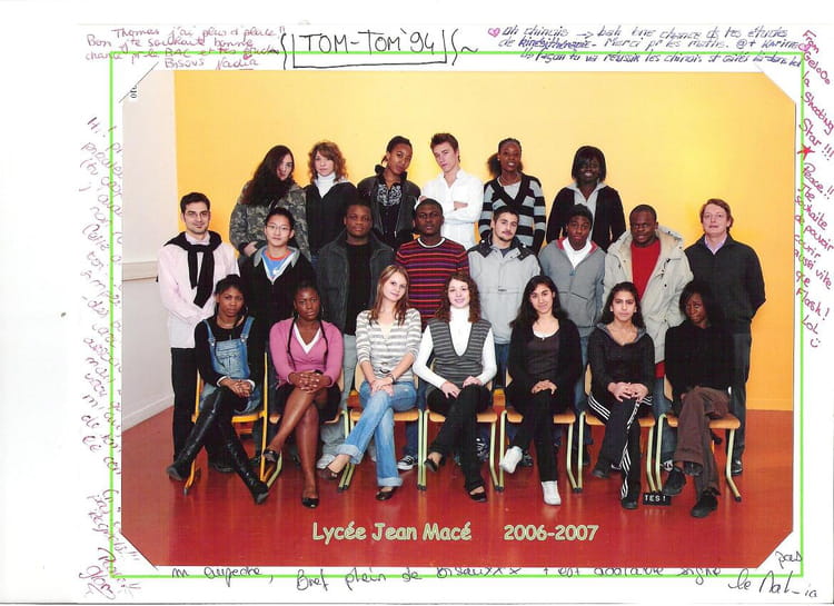 Photo de classe TES 1 de 2007, Lycée Jean Macé - Copains d'avant