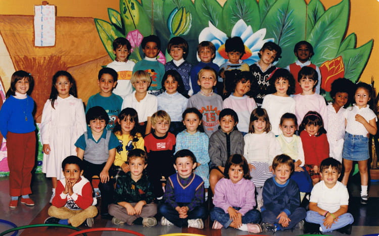 Photo De Classe Grande Section De Maternelle De 1987 ECOLE MATERNELLE photo-de-classe-grande-section-de-maternelle-de-1987-ecole-maternelle