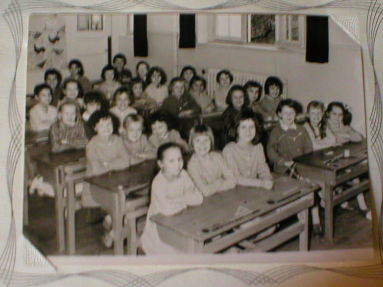 Photo de classe X de 1966, ECOLE LA MOTTE PICQUET Copains d'avant