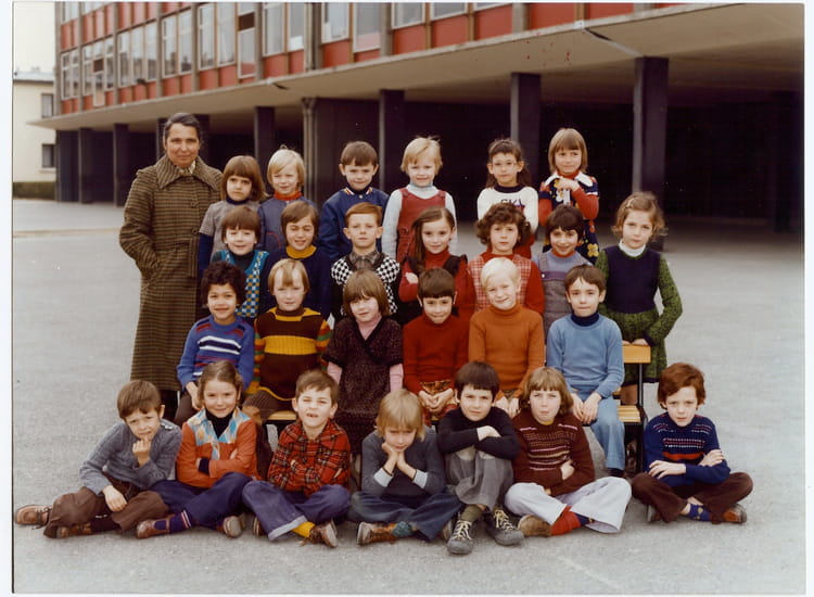 Photo De Classe Classe De C p De 1976 Ecole Groupe Scolaire Saint Photo De Classe Classe De C p De 1976 Ecole Groupe Scolaire Saint